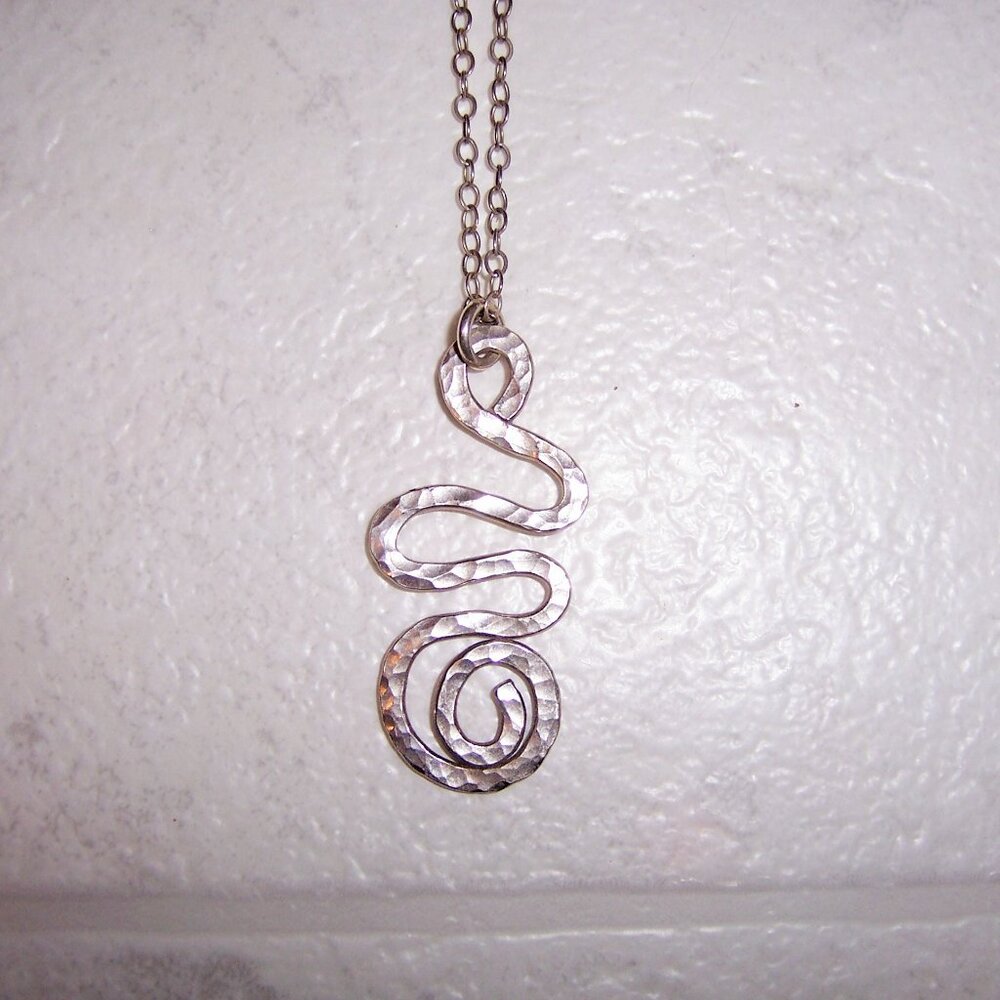 925 Sterling Silver Whimsical Swirly Squiggle Pendant 18"